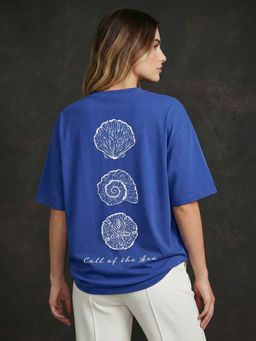 JUNEBERRY - Women Royal Blue Oversized Graphic Printed T-Shirt