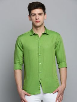 SHOWOFFFF - Mens Spread Collar Green Solid Shirt