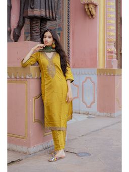 LABEL MAE - Womens Yellow Kurta with Pant and Dupatta