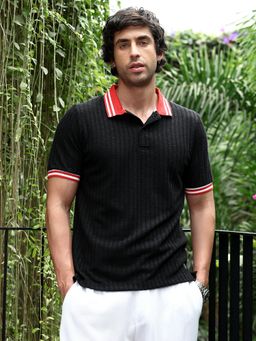 Campus Sutra - Men'S Onyx Black Contrast Vine-Tactile Polo T-Shirt