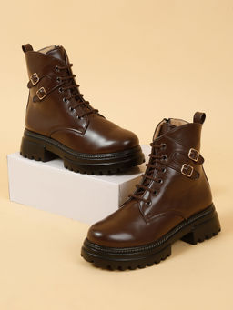 VALIOSAA - Solid Pink Brogues Boots