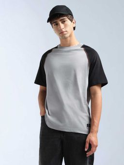 Flying Machine - Men Grey Cotton Relaxed Fit T-Shirt