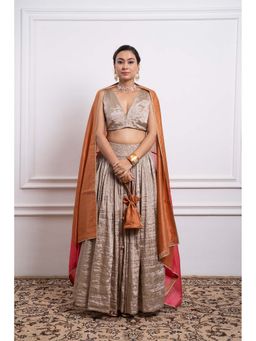 Vinusto - Chanderi Embroidered Zari Blouse with Lehenga and Dupatta (Set of 3)