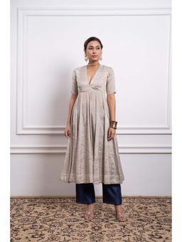 Vinusto - Chanderi Zari Solid Anarkali Kurta and Pant (Set of 2)