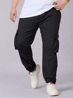 UNSIZED - Men Black Polyester Solid Tapered Cargo Pant