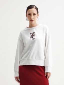 RAREISM - Women Taq White Crew Neck Relaxed Fit Graphic Print Sweatshirt