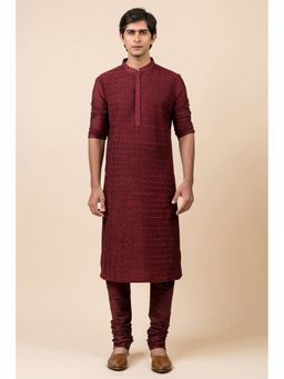TASVA - Men Maroon Viscose Blend Textured Kurta with Churidar