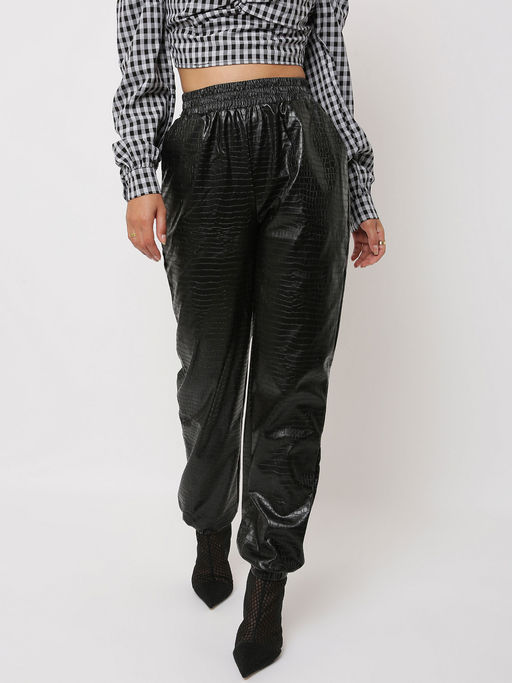 Pants Missguided Joggers And A Nice Top Pants Ensemble Jogging