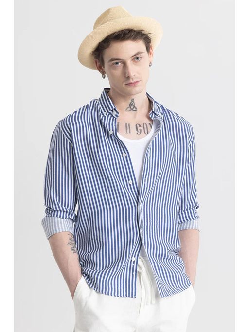 Snitch Men Blue Stripes Cotton Blend Casual Shirt