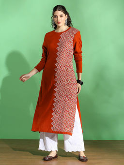 Globus - Women Rust Geometric Printed Knitted Acrylic Winter Wear Kurta