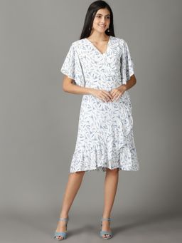 SHOWOFF - Womens Printed V-Neck White Knee Length Dress