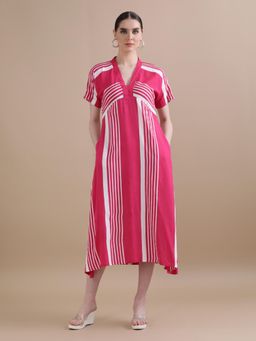 Black & Blah Blah - Pink V-Neck Printed Midi Dress