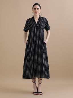 Black & Blah Blah - Black V-Neck Printed Midi Dress