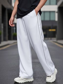 Bewakoof - Men White Oversized Parachute Pant