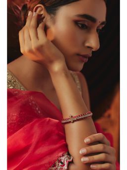 KARISA DESIGNS - Nandi Kundan Bangle