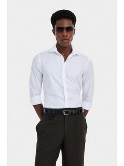 Snitch - White Solid Full Sleeves Slim Casual Shirt for Men