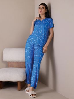 Sweet Dreams - Women Printed Top And Pyjama (Set of 2)