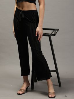 SHOWOFFFF - Women's Self Design Black Pleated Parallel Trousers