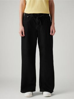 Levi's - Black Solid/Plain Mid Waist Jeans