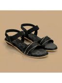 Black color option, Currently selected
