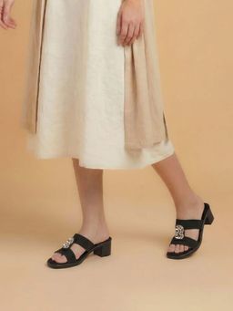 Metro - Women Black Casual Block Heels