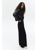 Black color option, Currently selected