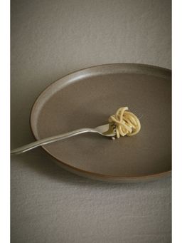 H&M - Beige 2-Pack Reactive-Glaze Dinner Plates