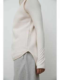 H&M - Women White Regular Fit Teddy Sports Gilet