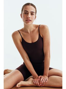 H&M - Women Red Integral-Bra Sports Strappy Top With Softmove