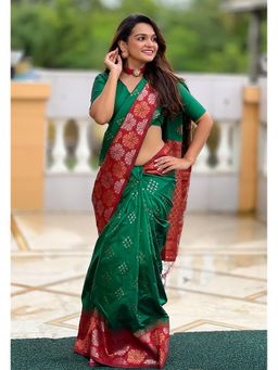 SGF11 - Green Women Kanjivaram Soft Silk Saree with Unstitched Blouse