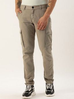 Bene Kleed - Men Khaki Solid Slim Fit Mid Rise Cargo