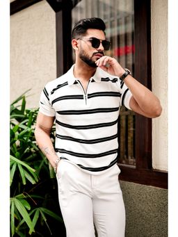 GRITSTONES - Men White Embedded Texture Flat Knit Zipper Polo T-Shirt
