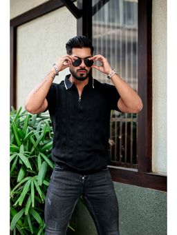 GRITSTONES - Men Black Embedded Texture Flat Knit Polo T-Shirt