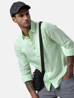 WROGN - Men Green Glow Solid Shirt