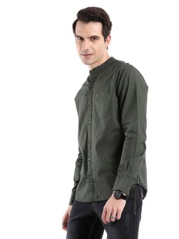 WROGN - Men Olive Mandarin Collar Regular Shirt