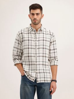 WROGN - Men Textured Regular Fit Checkered Off White Shirt