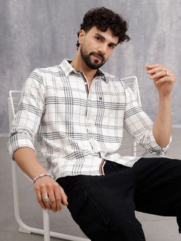 WROGN - Men Soft Hand Brushed Check In Crepe Yarn White Shirt