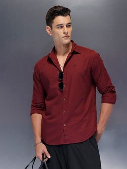 WROGN - Men Solid with Clean Tailoring and Comfort Fit Wine Shirt