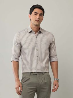 Arrow - Men Manhattan Slim Fit Vertical Striped Shirt