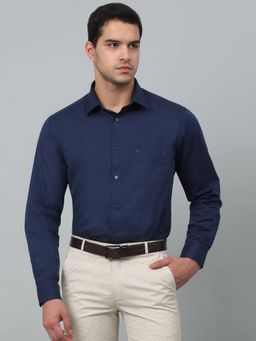 Cantabil - Men Blue Solid Spread Collar Formal Shirt