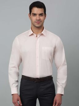 Cantabil - Men Peach Solid Spread Collar Formal Shirt