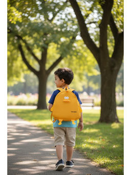 Priaansha Creations - Mini Cartoon Duck-Shaped Backpack