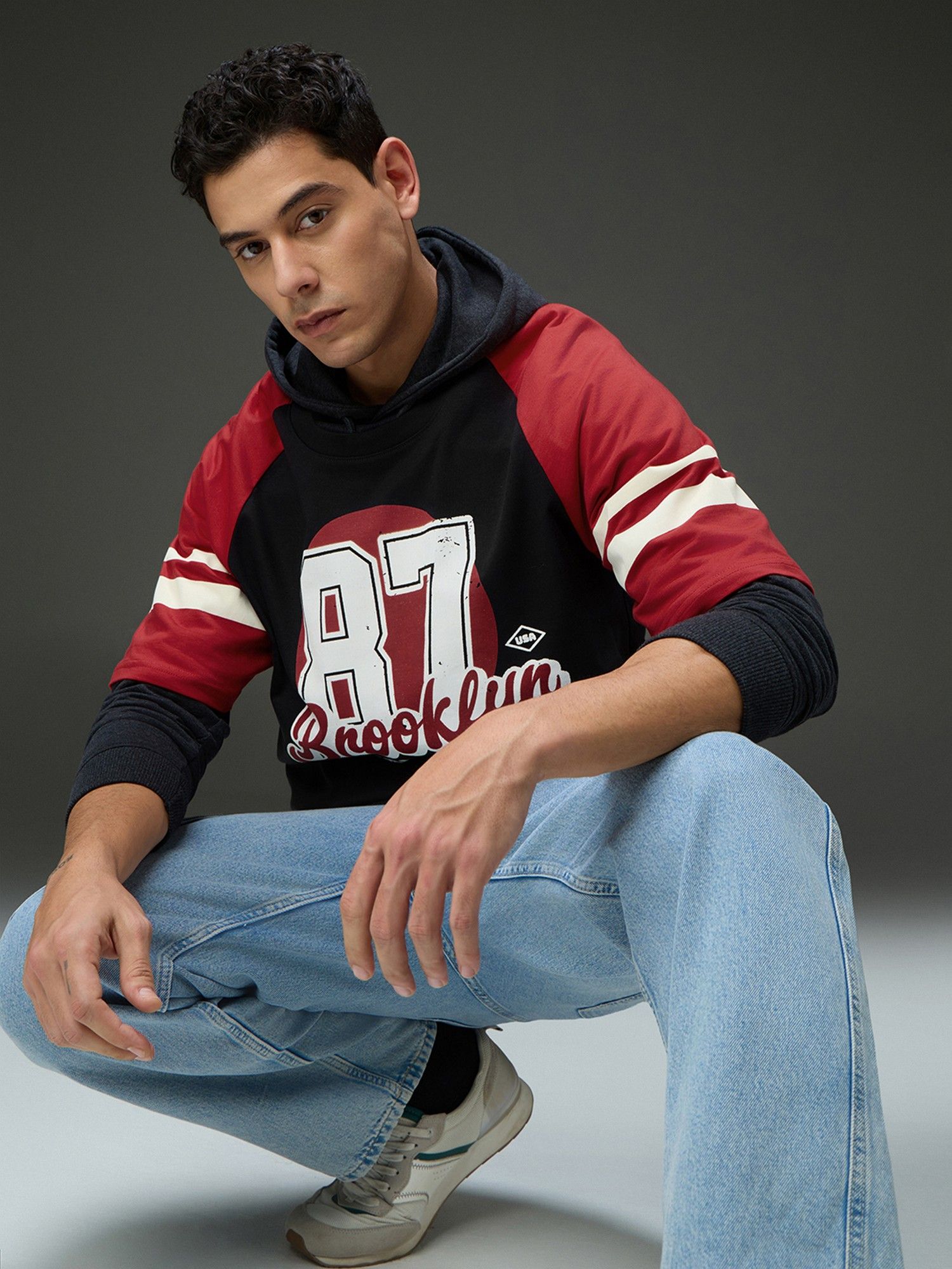 Men Round Neck Raglan Sleeve Printed Oversized Fit Black T-Shirt