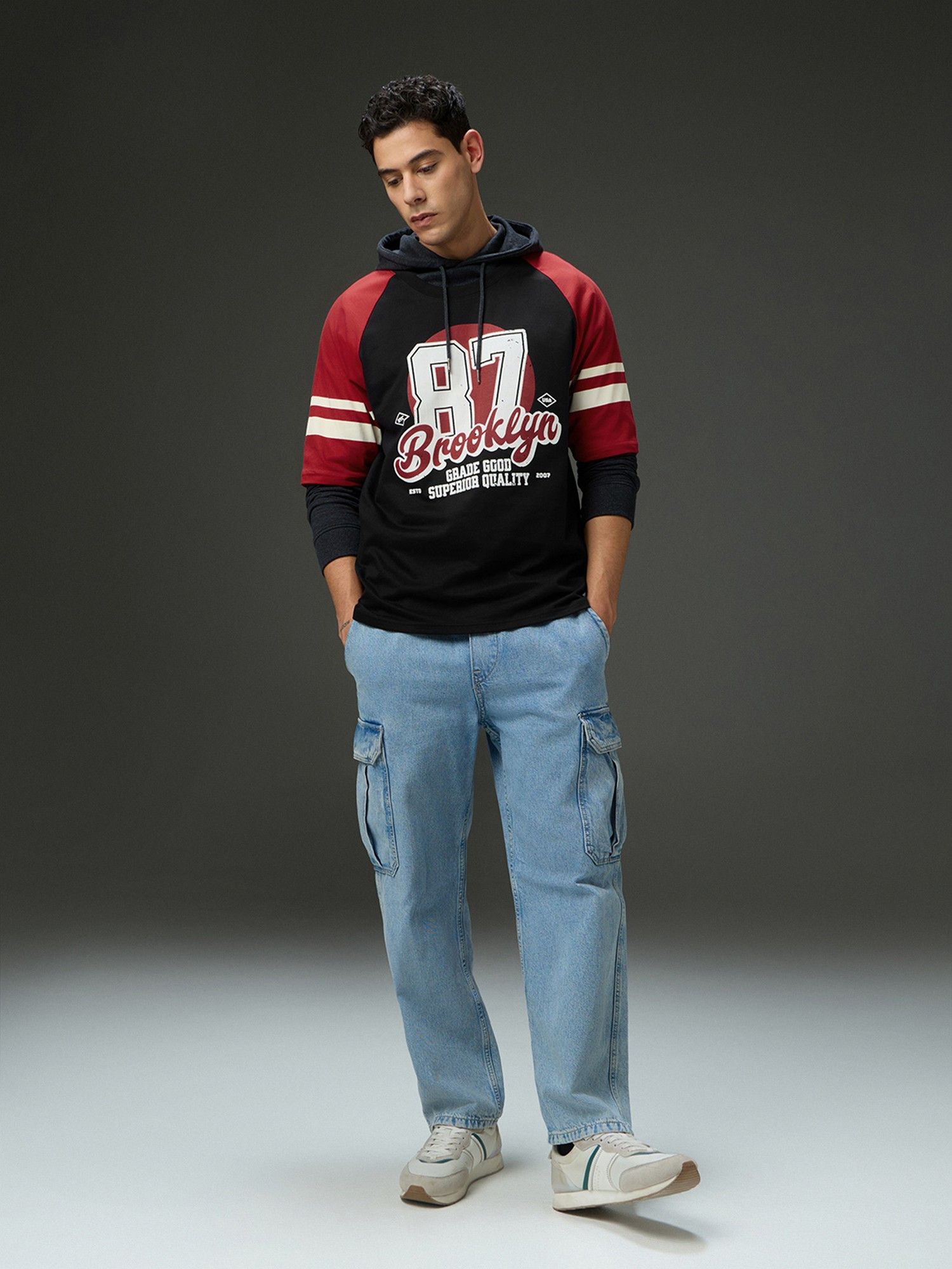 Men Round Neck Raglan Sleeve Printed Oversized Fit Black T-Shirt