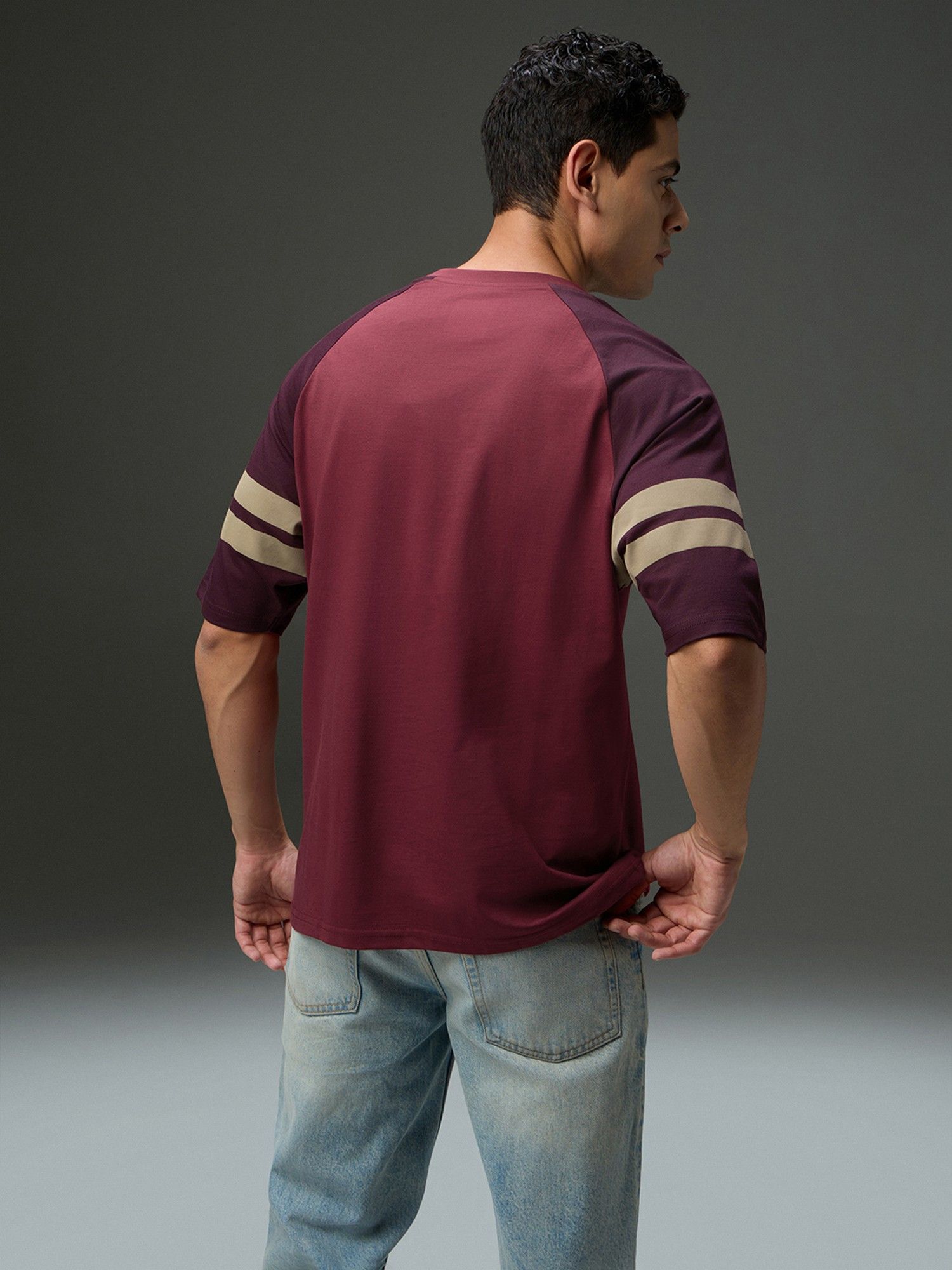 Men Round Neck Raglan Sleeve Maroon Printed Oversized Fit T-Shirt