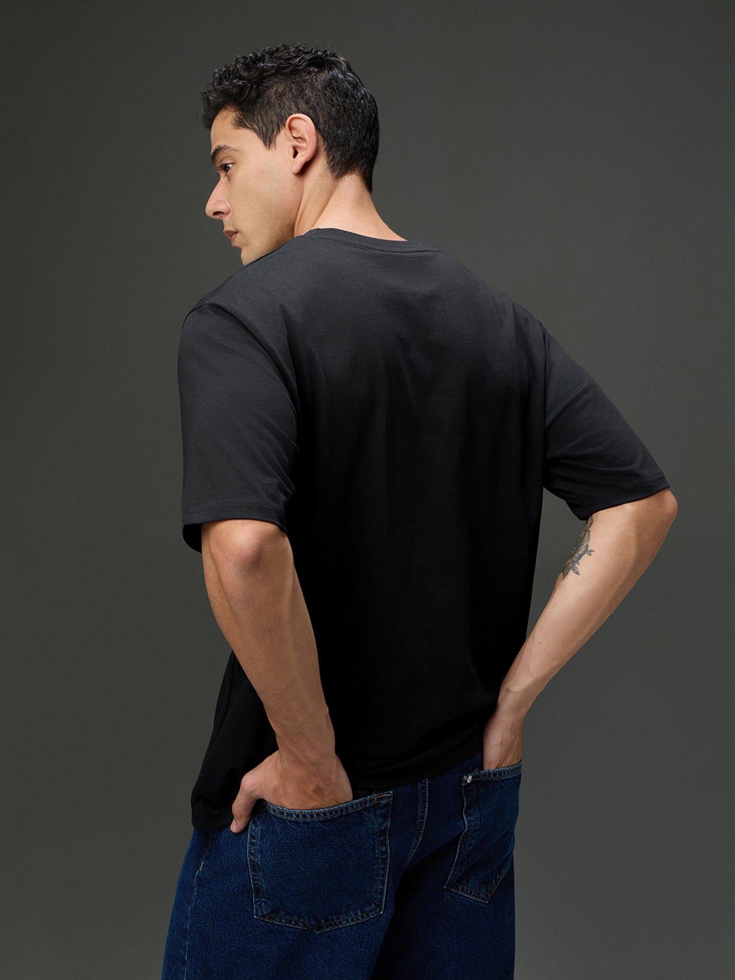 Men Round Neck Half Sleeve Black Printed Oversized Fit T-Shirt