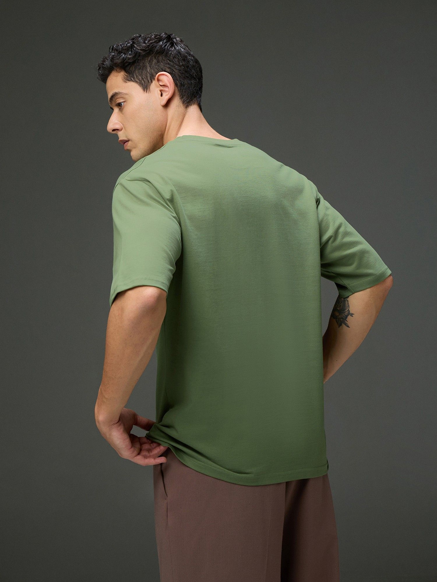 Men Round Neck Half Sleeve Printed Oversized Fit Green T-Shirt