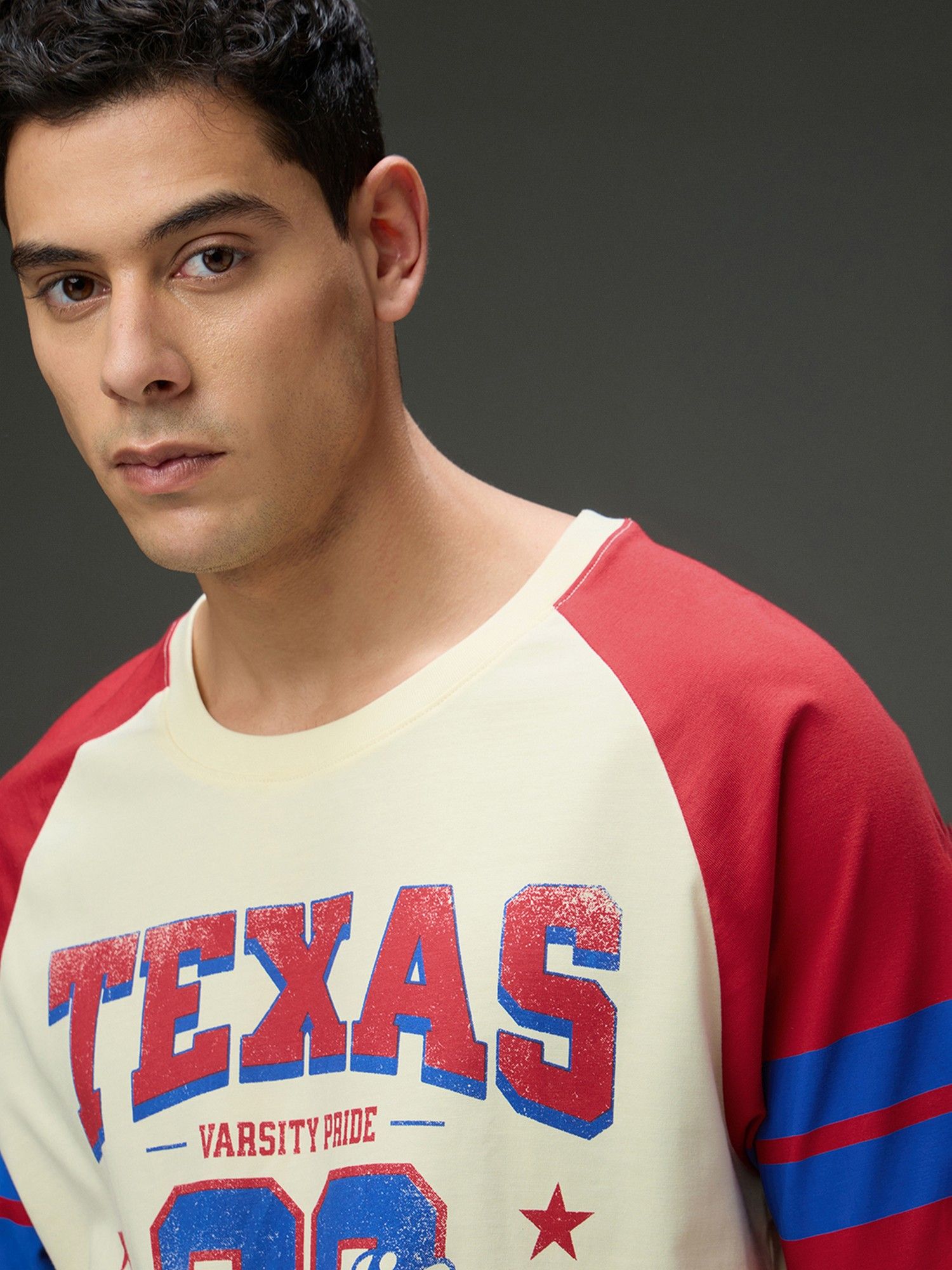 Men Round Neck Off White Raglan Sleeve Printed Oversized Fit T-Shirt