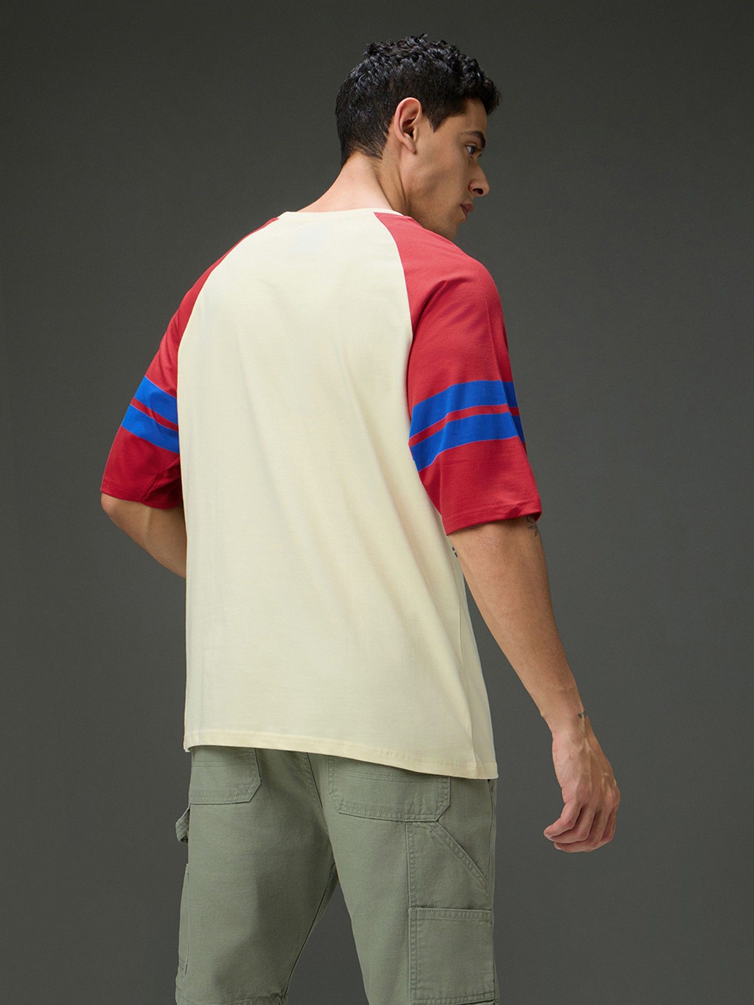 Men Round Neck Off White Raglan Sleeve Printed Oversized Fit T-Shirt