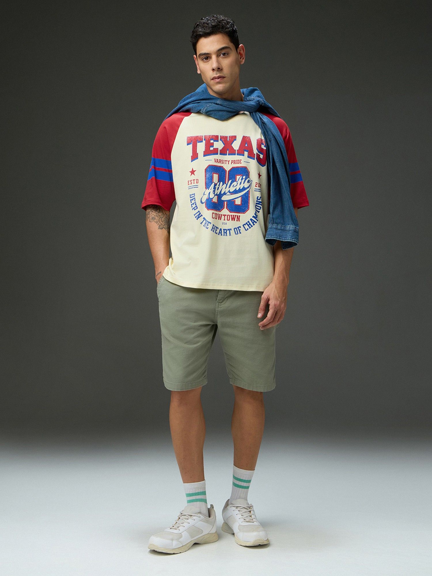 Men Round Neck Off White Raglan Sleeve Printed Oversized Fit T-Shirt